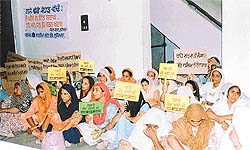 Inmates of the Women�s Jail at a programme organised in connection with World De-addiction Day 