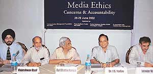 Experts attend a seminar on �Media Ethics, Concerns and Accountability�