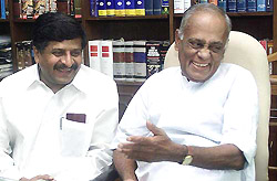 Newly inducted Law Minister K. Jana Krishnamurthy and State Law Minister Ravi Shanker Prasad