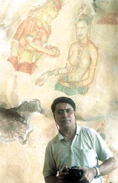 Art historian and photographer Benoy K. Behl at Sigiriya caves, Sri Lanka.