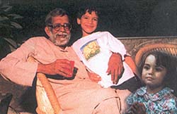Rajni Kothari with his grandchildren