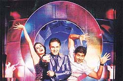 Hussain (right), Panang and Nigam in Kisme Kitna Hai Dam