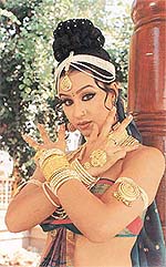 Aamrapali: Historical revisited