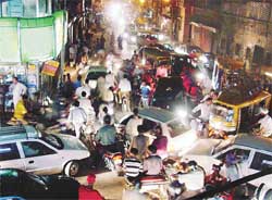 A JAM SESSION TO HAMMER EAR DRUMS