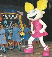 Dee Dee dancing with Modern School children 