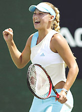 Anna Kournikova of Russia celebrates after defeating Conchita Martinez of Spain