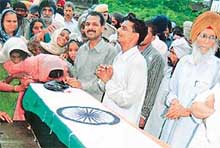 Relatives of martyr Subedar Major Sucha Singh