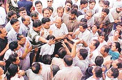 Teachers and parents of students of Sanatan Vidya Mandir