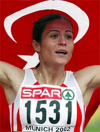 Sureyya Ayhan of Turkey celebrates with Turkish flag