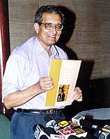 Nobel laureate Amartya Sen displays the Pratichi Education Report at a Press conference