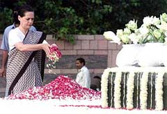 Congress President Sonia Gandhi pays homage