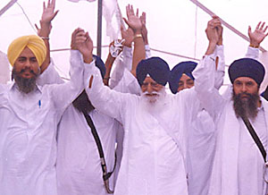 Sarb Hind Shiromani Akali Dal chief Gurcharan Singh Tohra and other leaders
