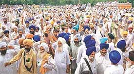 The Bharatiya Kisan Union  organised a rally seeking compensation for loss of crops