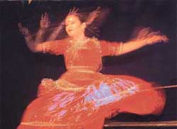 Nisha Thakur performs kathak at Pracheen Kala Kendra