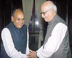 Himachal Pradesh Chief Minister Prof. Prem Kumar Dhumal who called on Deputy Prime Minister