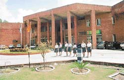 Guru Nanak Public School, Sector-36, Chandigarh