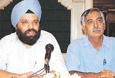 Mr Daljit S. Gujral, Managing Director, Inscol, addresses mediapersons in Chandigarh on Tuesday.