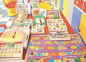 Custom-made educational kits