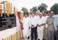 Chief Minister Om Prakash Chautala laying the foundation stone