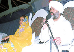 Nirankari Baba Hardev Singh Ji Maharaj addresses a gathering