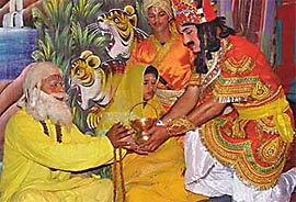 Artistes enact "Shravan vadh" episode on the first day of Ram Lila at Sector 22 