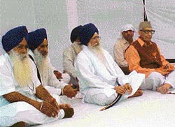 Akal Takht Jathedar Joginder Singh Vedanti at a function