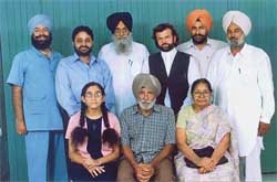Noted Punjabi singer Hans Raj Hans, accompanied by Mr Jagdev Singh Jassowal with family members of Prof Mohan Singh