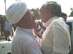 Politicians descend on the site of lynching in Jhajjar.