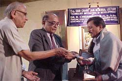 Dr M.S.N. Srinivas of CSIO, Chandigarh, receives the scientist of the year award 2002 from Dr R. Chidambaram