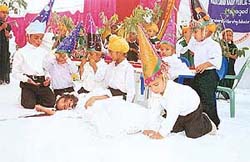 Tiny tots of Mata Sahib Kaur Public School, Sewa, Kharar, present a stage show