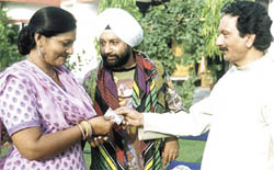 �Kade Dhup Kade Chhanv�