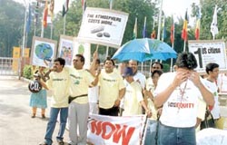 Children demonstrate in the Capital in support of their demand for equity in climate change negotiations