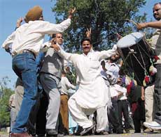 Jubilant supporters of the PDP and the Congress