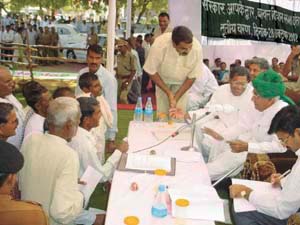 Chief Minister OP Chautala having an interactive session with sarpanches and panches of about 134 villages