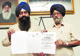 Kuldeep Singh Bhogal and Rajender Singh Techno , members of the Shiromani Akali Dal (Badal), during a press conference in the Capital on Tuesday.
