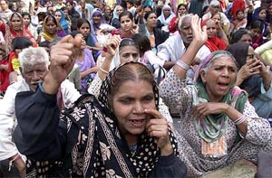 Victims of the 1984 Bhopal gas disaster 