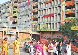 Girls� hostels in Chandigarh are favourite places for campaigning for elections to the Punjab University Campus Students Council