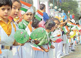 Schoolchildren stand in queue to receive the Chief Minister, Capt Amarinder Singh, in Ludhiana on Friday.