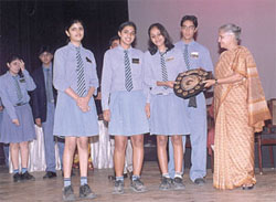 The students of Modern School, Vasant Vihar, receiving awards