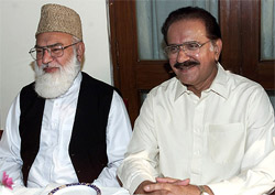 Qazi Hussain Ahmed and Makhdoom Amin Fahim
