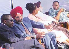 The Premier of Limpopo province of South Africa, Mr N.A. Ramthiodi, talks to Prof K.S. Aulakh
