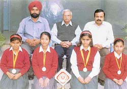 Paddlers of Bharatiya Vidya Mandir Senior Secondary School, Shaheed Udham Singh Nagar