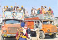 SAD activists being taken away in trucks