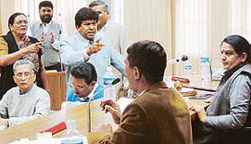 BJP councillors Kamala Sharma, Gian Chand Gupta and Rajesh Gupta oppose the censure resolution passed by the House in Chandigarh on Friday