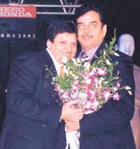 Union Health Minister Shatrughan Sinha and the convenor of ITA Awards Shashi Ranjan