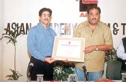 Boney kapoor with Sandeep Marwah at AAFT