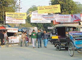 Banners displayed by the candidates for the Bar Council poll