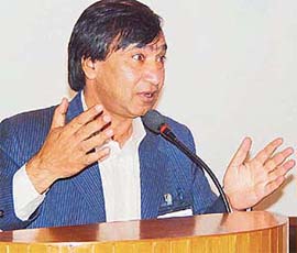 Mr Yusuf Tarigami, MLA from Jammu and Kashmir, speaks at the international conference on ‘Comparative Approaches to Conflict Resolution’ at CRRID in Chandigarh