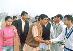 Oscar Fernandes, general secretary, AICC, being introduced to the players.