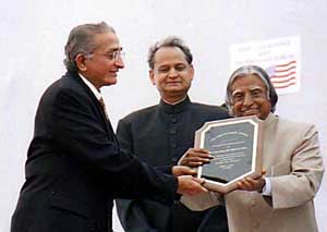 President A.P.J. Abdul Kalam honours Dr P.B. Desai